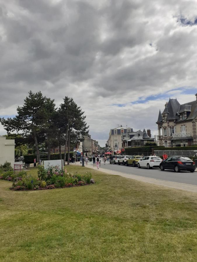 Apartamento L'Annexe Cabourg Exterior foto